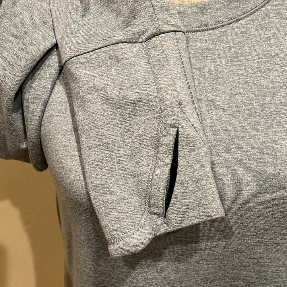 Athleta Women's Long Sleeve Tee - Picture 3 of 5